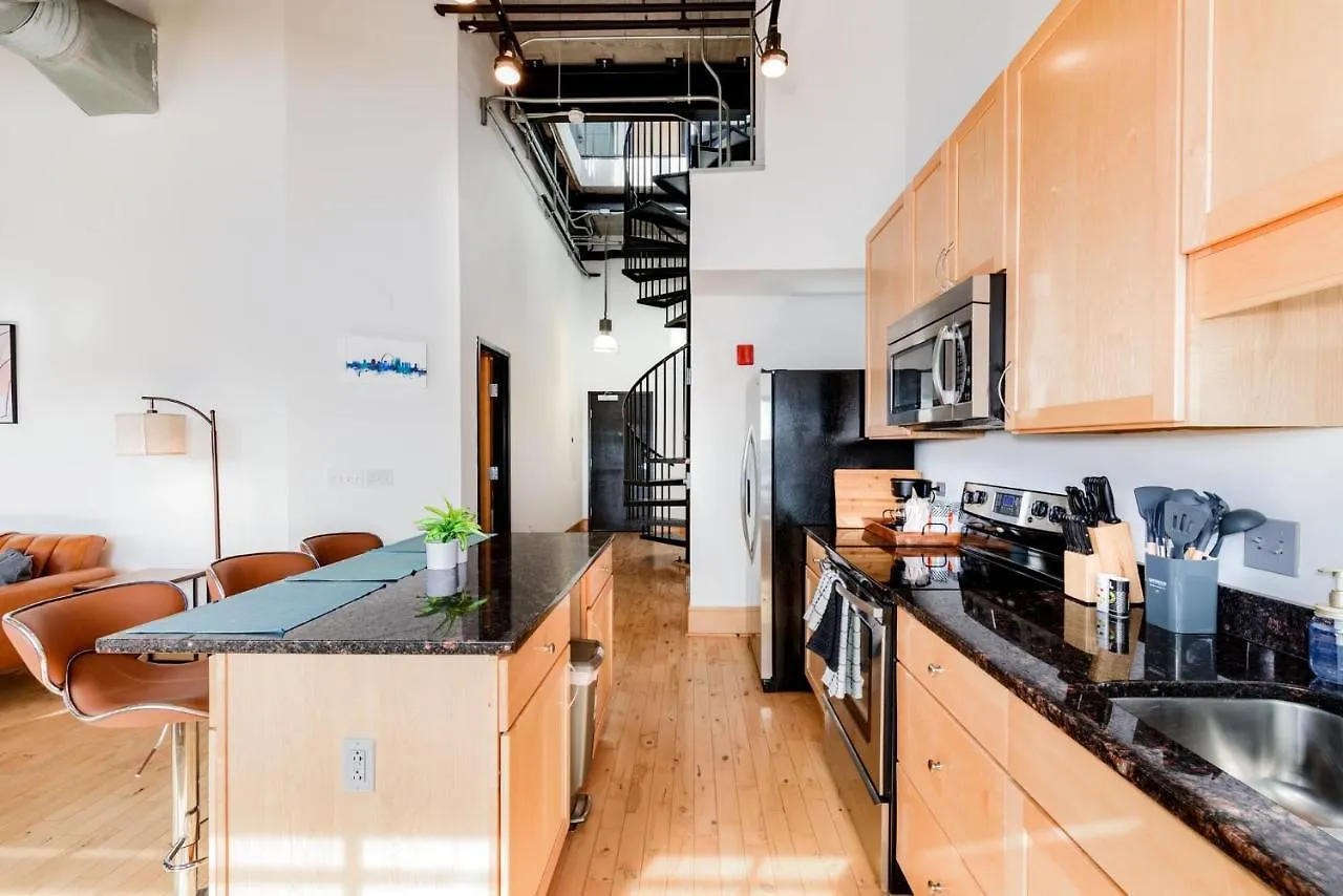 Cozysuites Gorgeous 2Br Penthouse W Skyline View Saint Louis United States