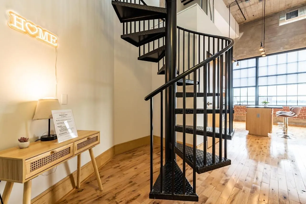 Cozysuites Gorgeous 2Br Penthouse W Skyline View Saint Louis Apartment